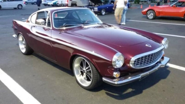 수정됨_1971-Volvo-P1800-coupe.jpg